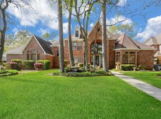 7030 Centre Oaks Dr, Houston, TX 77069