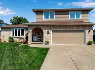 101 Gaslight Trl, Buffalo, NY 14221