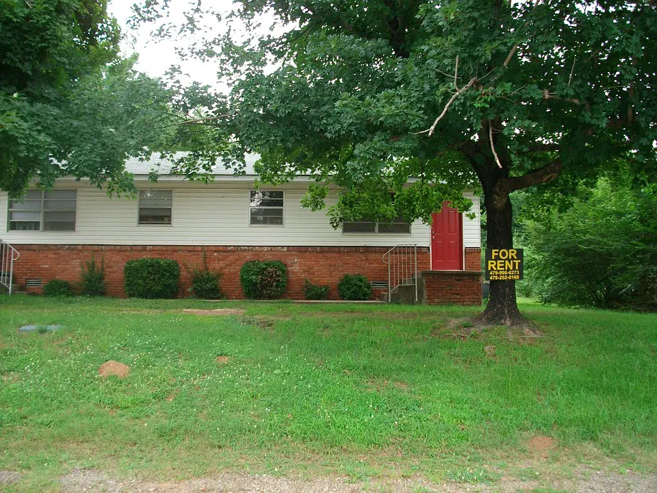 314 W Gary St