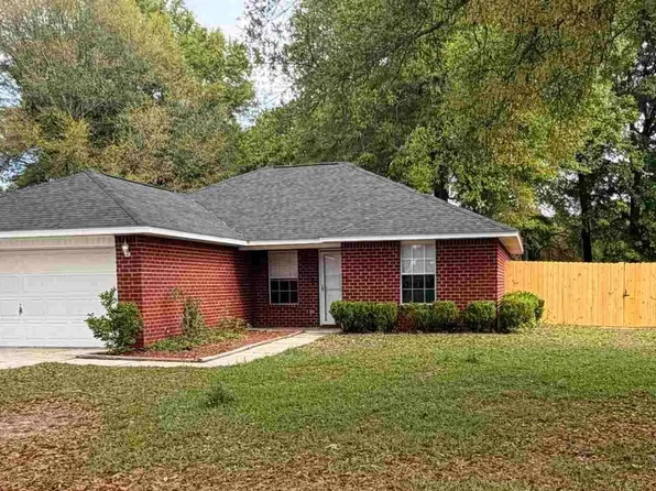 8940 Longmont Way, Milton, FL 32583