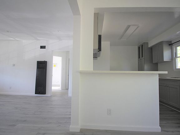 5th image of 7342 Woodman Ave #7342