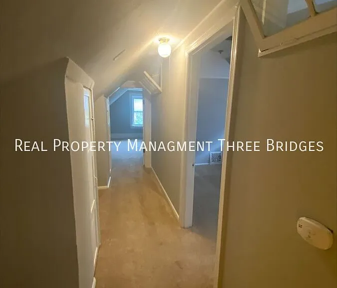 2717 January Ave — Photo 12