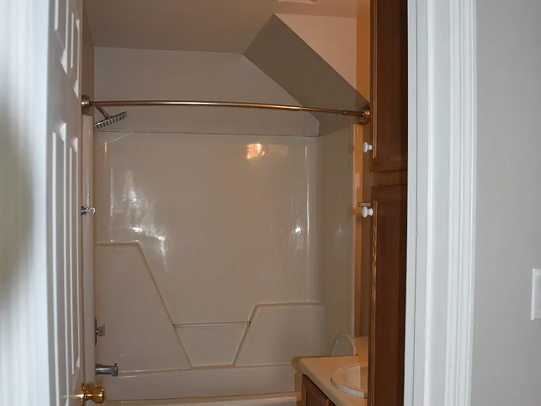 804 N Woodward Ave — Photo 24