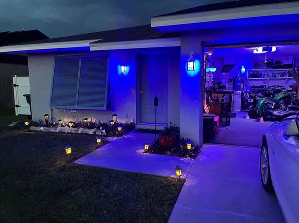 37 E Towne Pl, Titusville, FL 32796