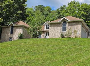 983 Ripshin Rd, Troutdale, VA 24378