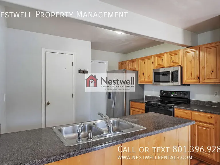 10881 S Pine Shadow Rd — Photo 2