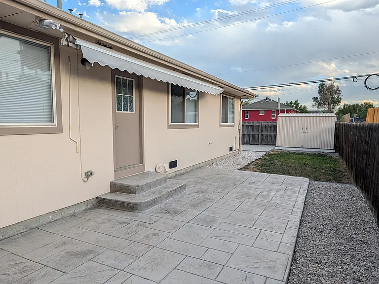 Back patio with retractable awning