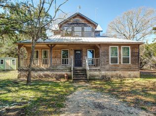 822 Comanche Path, Bandera, TX 78003