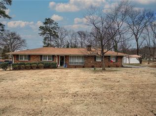 224 E Felton Rd, Cartersville, GA 30121