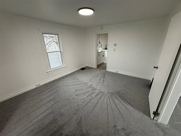 92 Crocker Ave #2 — Photo 7