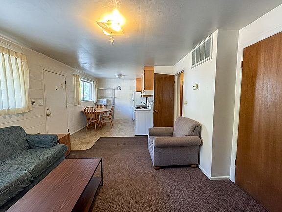 3rd image of 813 E 820th Shr N #1-3