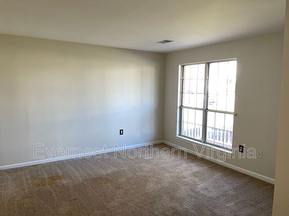 3rd image of 13368 Packard Dr