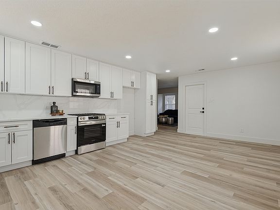 3rd image of 2212 Piedmont St