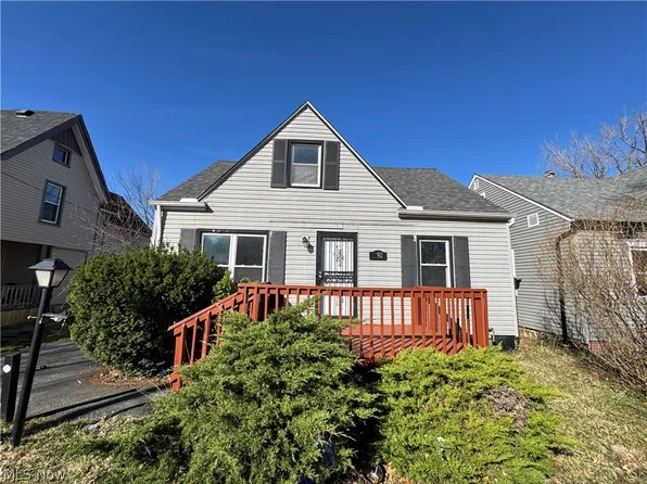 892 E 139th St, Cleveland, OH 44110