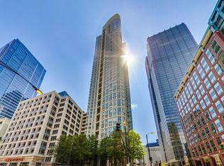 345 N La Salle Dr APT 3010, Chicago, IL 60654