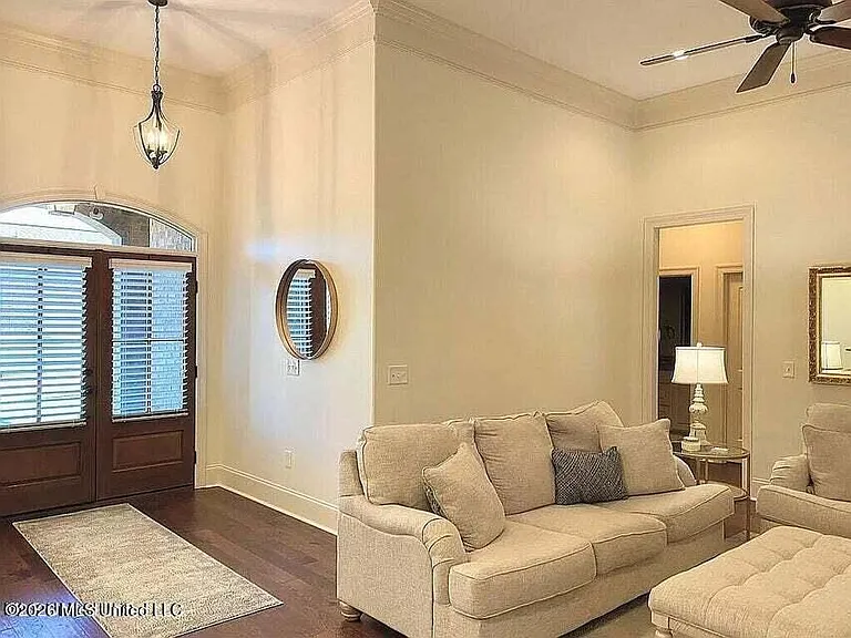 212 Stillhouse Creek Dr — Photo 3