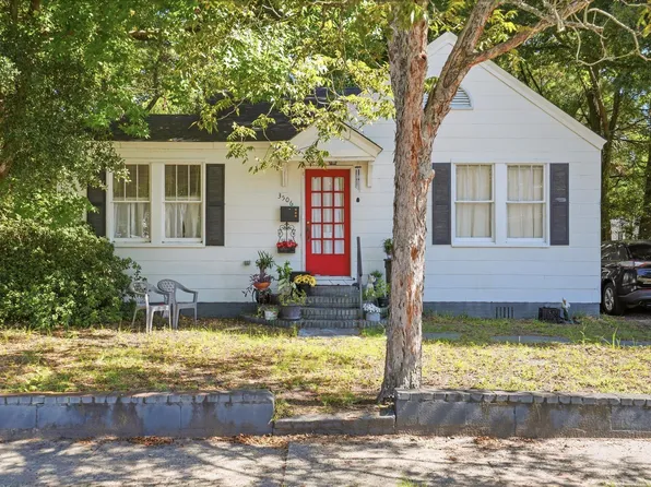 3506 Admiral Dr, North Charleston, SC 29405