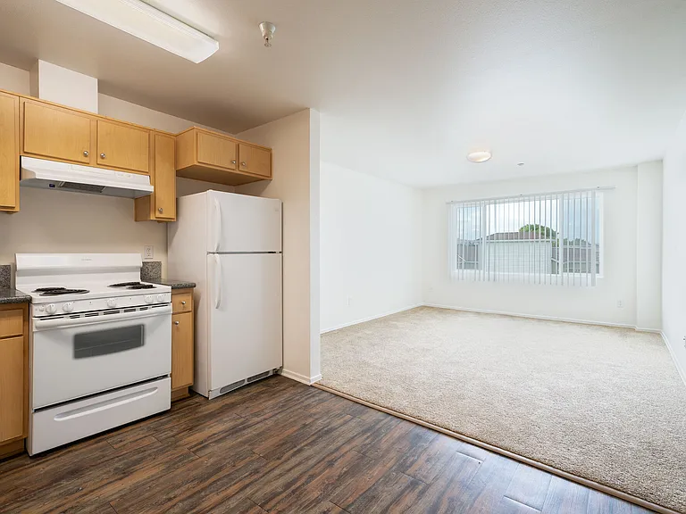 Commons @ Oak Grove — Photo 2