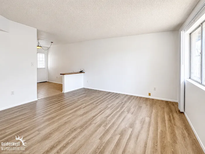 6818 N 17th Ave #11 — Photo 3