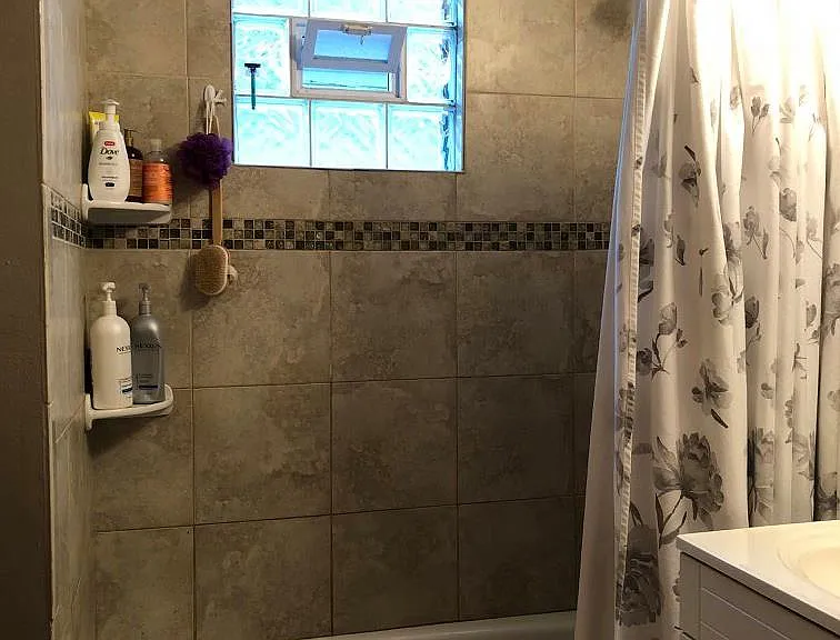 2119 E Bradford Ave — Photo 16