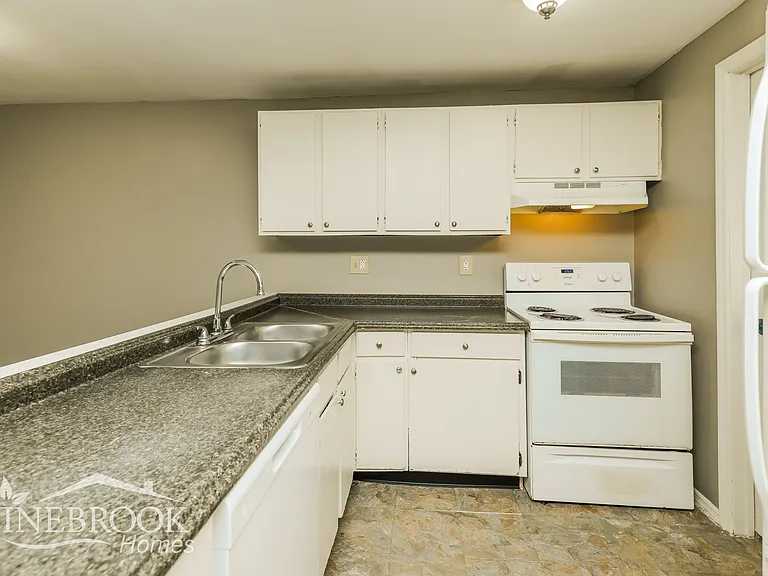 8103 Mount Aetna St — Photo 6