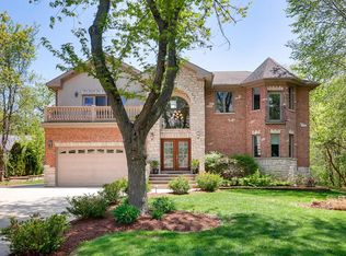 705 Glendale Dr, Prospect Heights, IL 60070