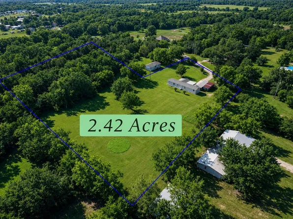 400 Avenue, Point, TX 75472