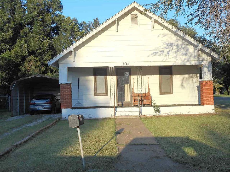 1st image of 304 N 6th St