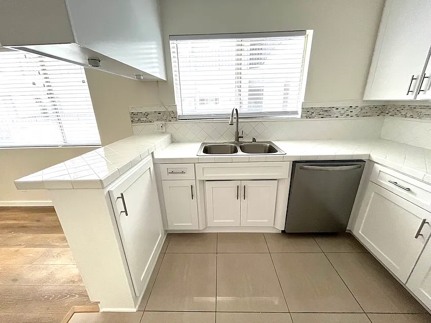 2 bed, 1146 sqft, $3,500 — Photo 4