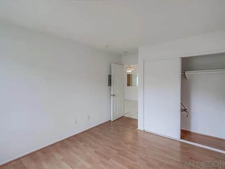 2045 Burton St #51 — Photo 23