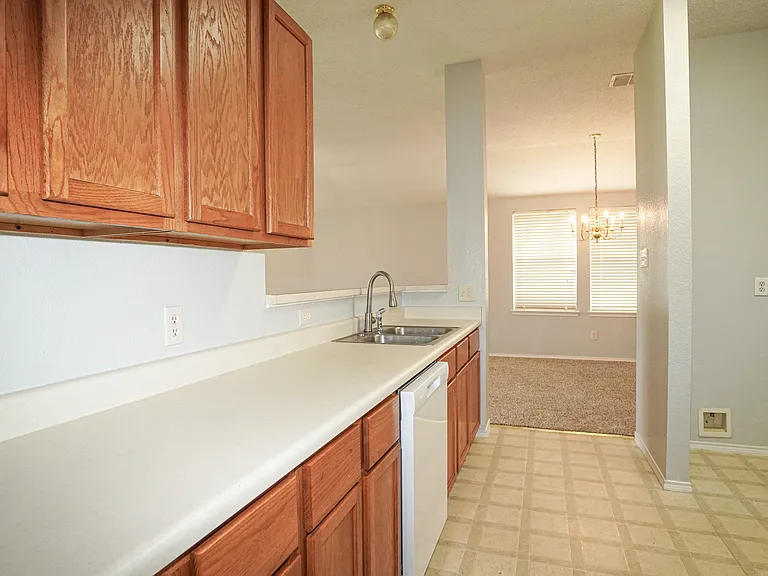 106 Starlight Dr — Photo 10