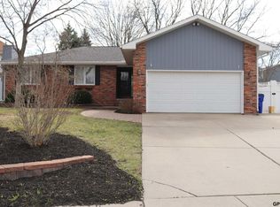 2931 Raleigh St, Lincoln, NE 68516