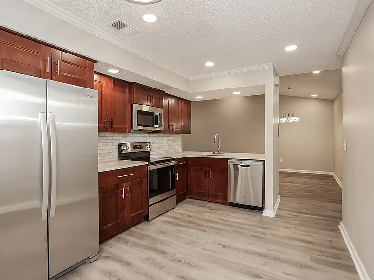 7862 Aquarius Cir S — Photo 9