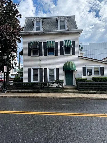 103 North St #1A Photo 1