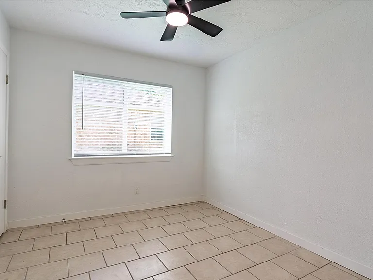 4855 Sulley Dr — Photo 24