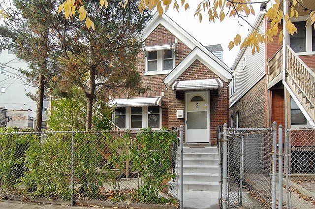1st image of 814 N Fairfield Ave