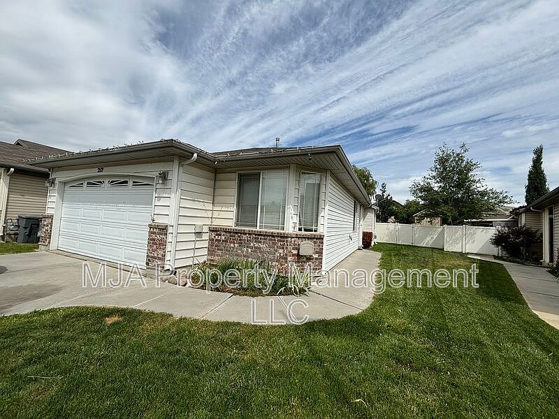 1st image of 212 N Caleb Dr