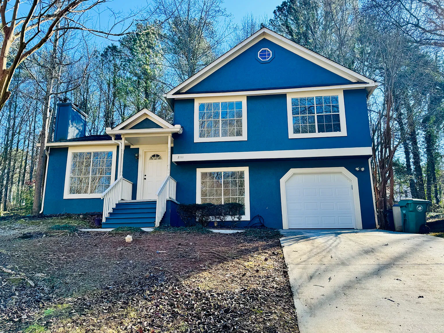 2111 Glenwood Downs Dr — Photo 1