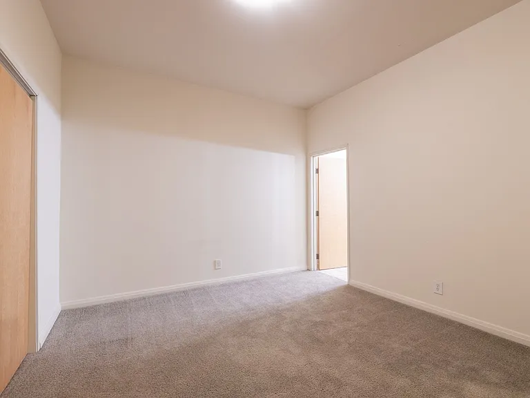 26 West Apartments — Photo 19