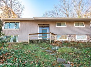 709 Lilac Ln, Clarks Summit, PA 18411