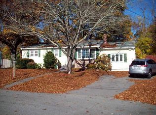 245 Shamrock Dr, Warwick, RI 02886