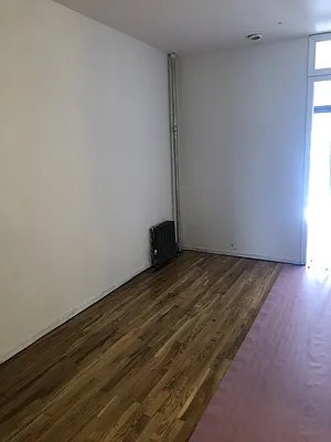 Rented by Living Space | media 27