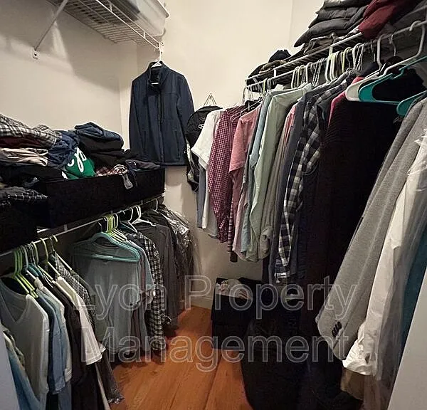 240 Sanctuary Dr — Photo 12