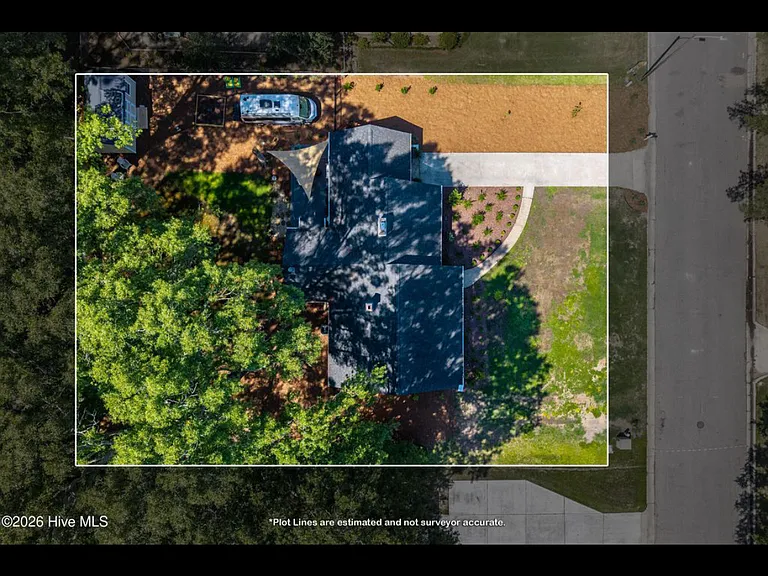 611 Clark Dr — Photo 32