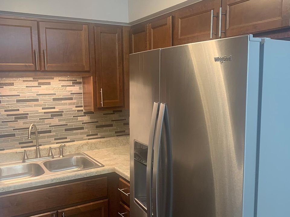 1st image of 210 Circle Ave APT 600