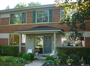 880 N Adams Rd UNIT 6, Birmingham, MI 48009