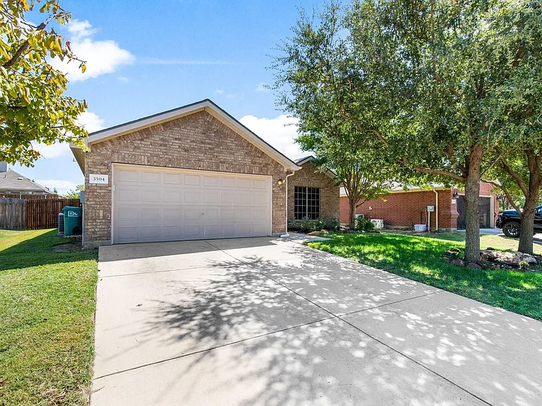 3504 Northpointe Dr — Photo 4