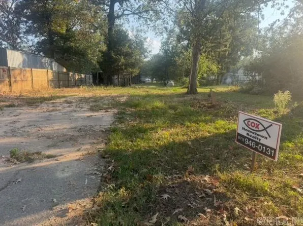 112 E 5th St, Dewitt, AR 72042