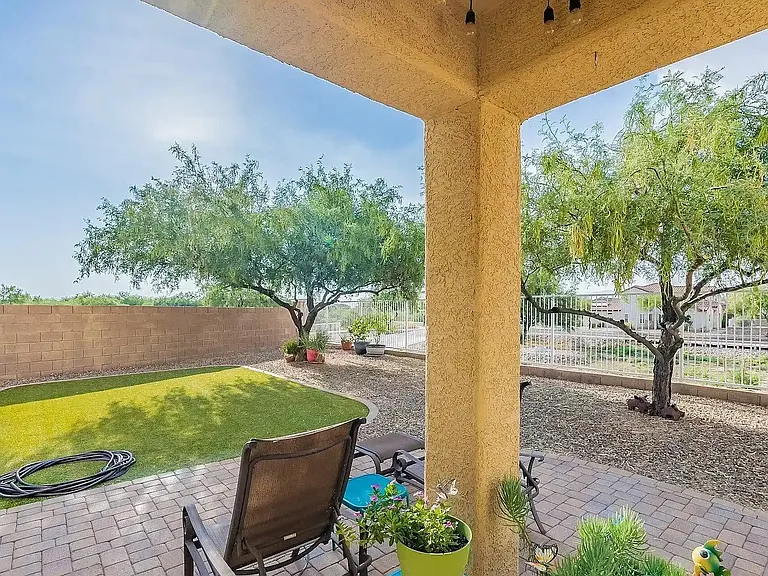 10561 E Willow Shade Pl — Photo 30