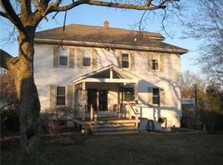 10 Kearney St, Cranston, RI 02920